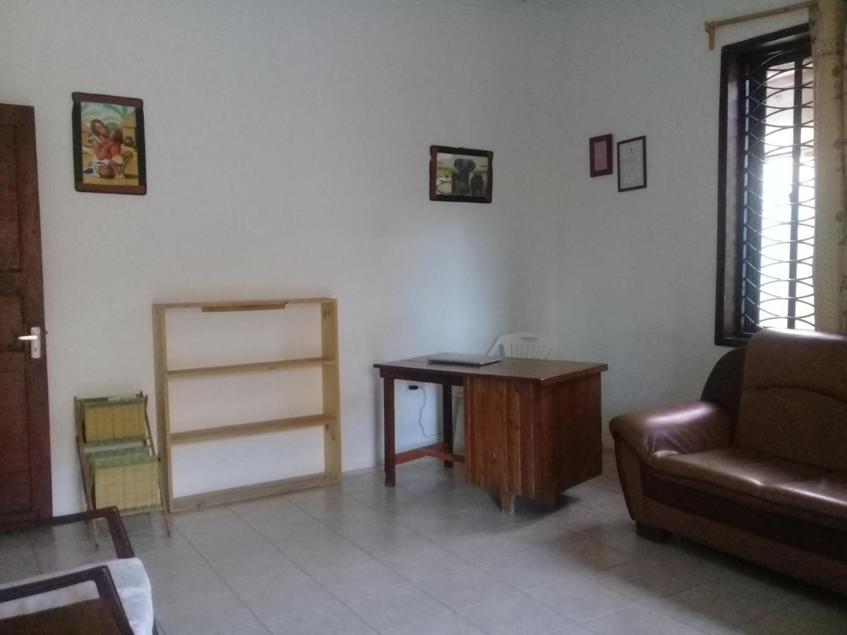 El Hope Lodge Dar es Salaam Bagian luar foto