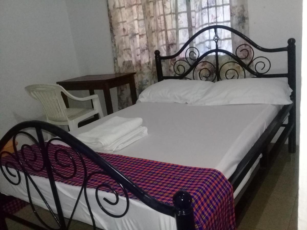 El Hope Lodge Dar es Salaam Bagian luar foto